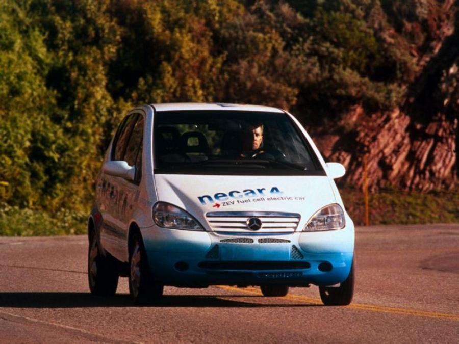  Mercedes-Benz A-Class Necar 1997 года  (фото 3 из 10)